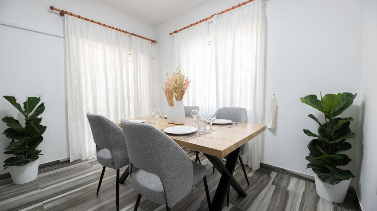 Beautiful Apartment In Harbour Paphos, Central & Close To Beach Екстер'єр фото