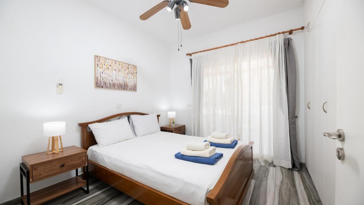 Beautiful Apartment In Harbour Paphos, Central & Close To Beach Екстер'єр фото